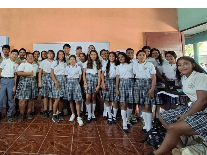 Actividades de sensibilización con estudiantes. Foto cortesía de José Moreira, WCS Guatemala